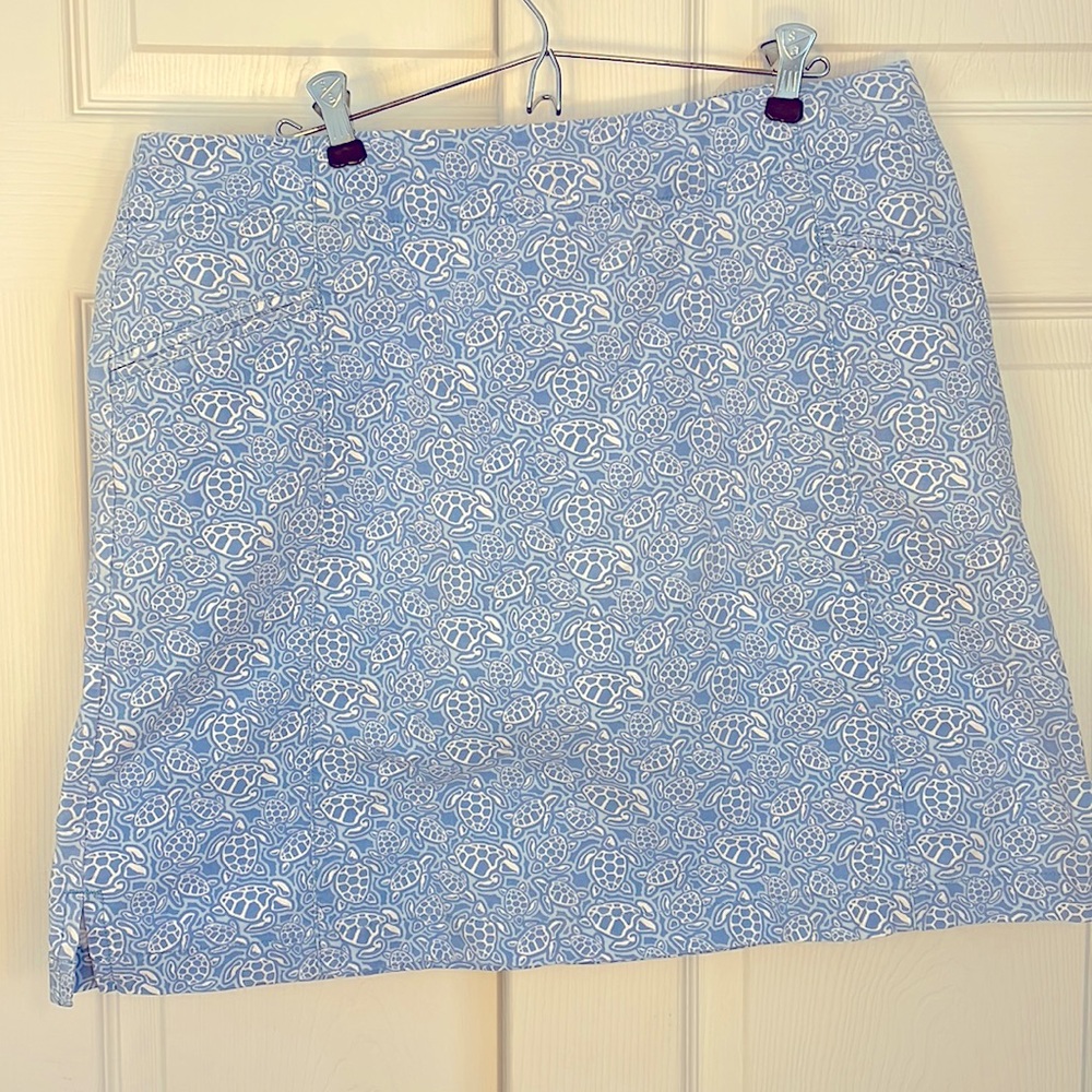 Vineyard Vines Turtle Pattern Skirt